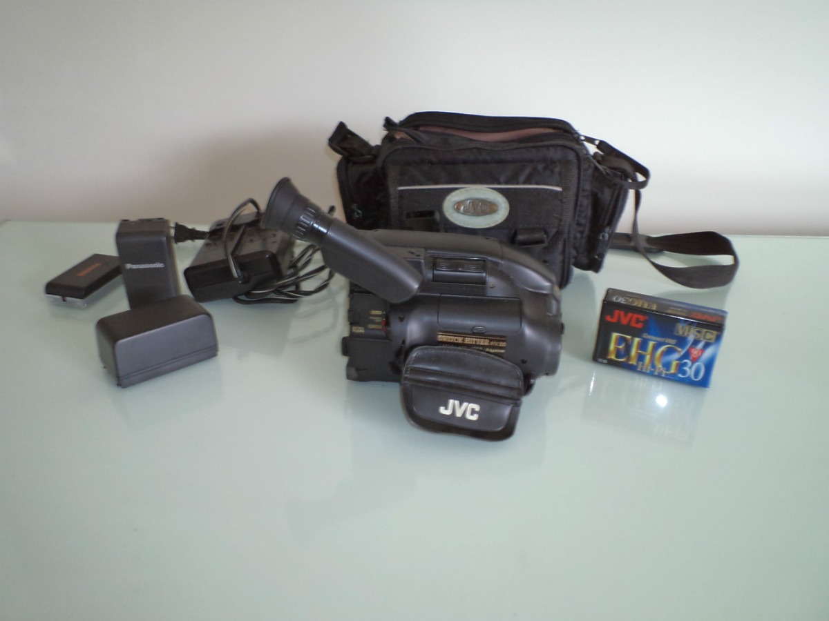 Caméscope JVC GR-AX54S Compact VHS - Photo, audio & vidéo