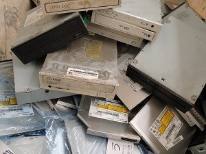 servico-reciclagem-lixo-eletronico-03