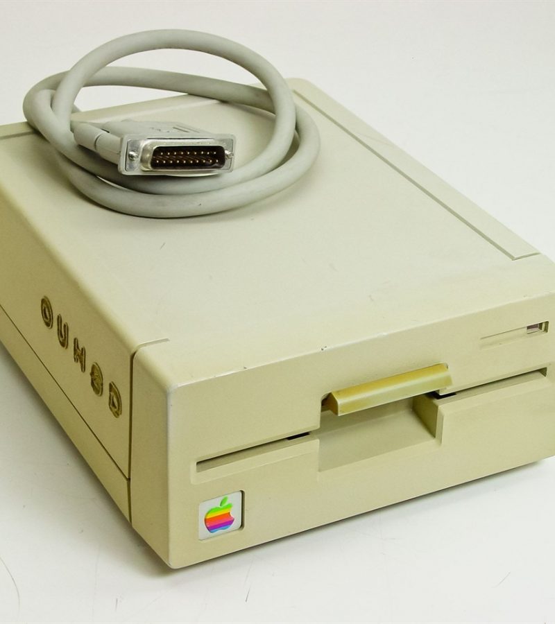 APPLE a9m0107 EXTERNAL FLOPPY DRIVE - Coopermiti